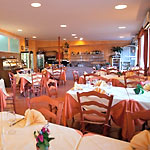 La sala interna del ristorante Lo Sfizio a Capri